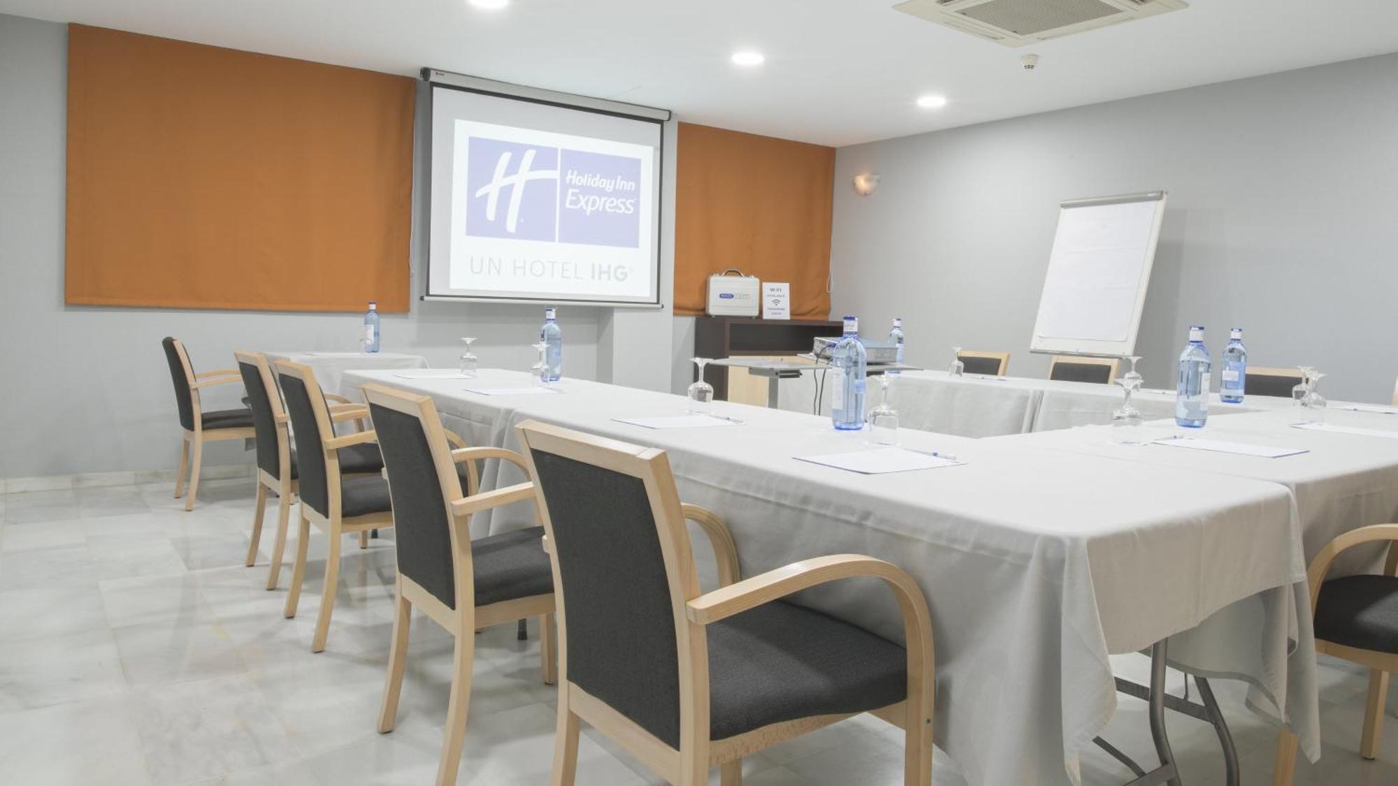 Holiday Inn Express Alcobendas By Ihg Exterior foto