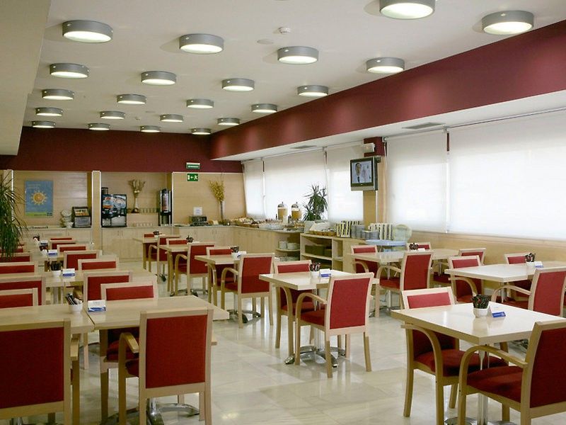 Holiday Inn Express Alcobendas By Ihg Exterior foto