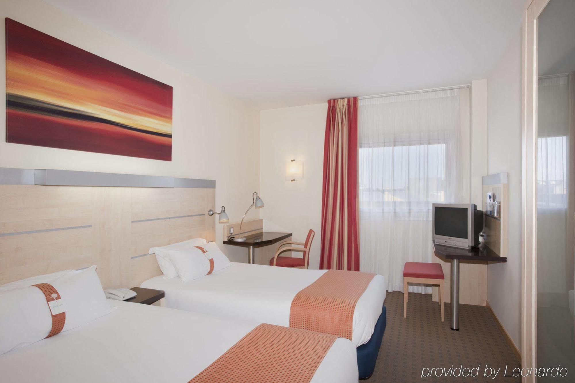 Holiday Inn Express Alcobendas By Ihg Exterior foto