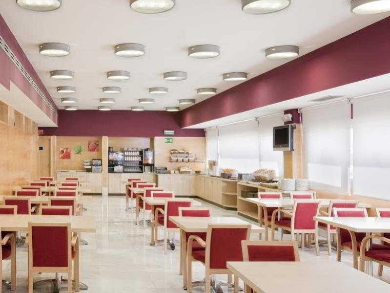 Holiday Inn Express Alcobendas By Ihg Exterior foto